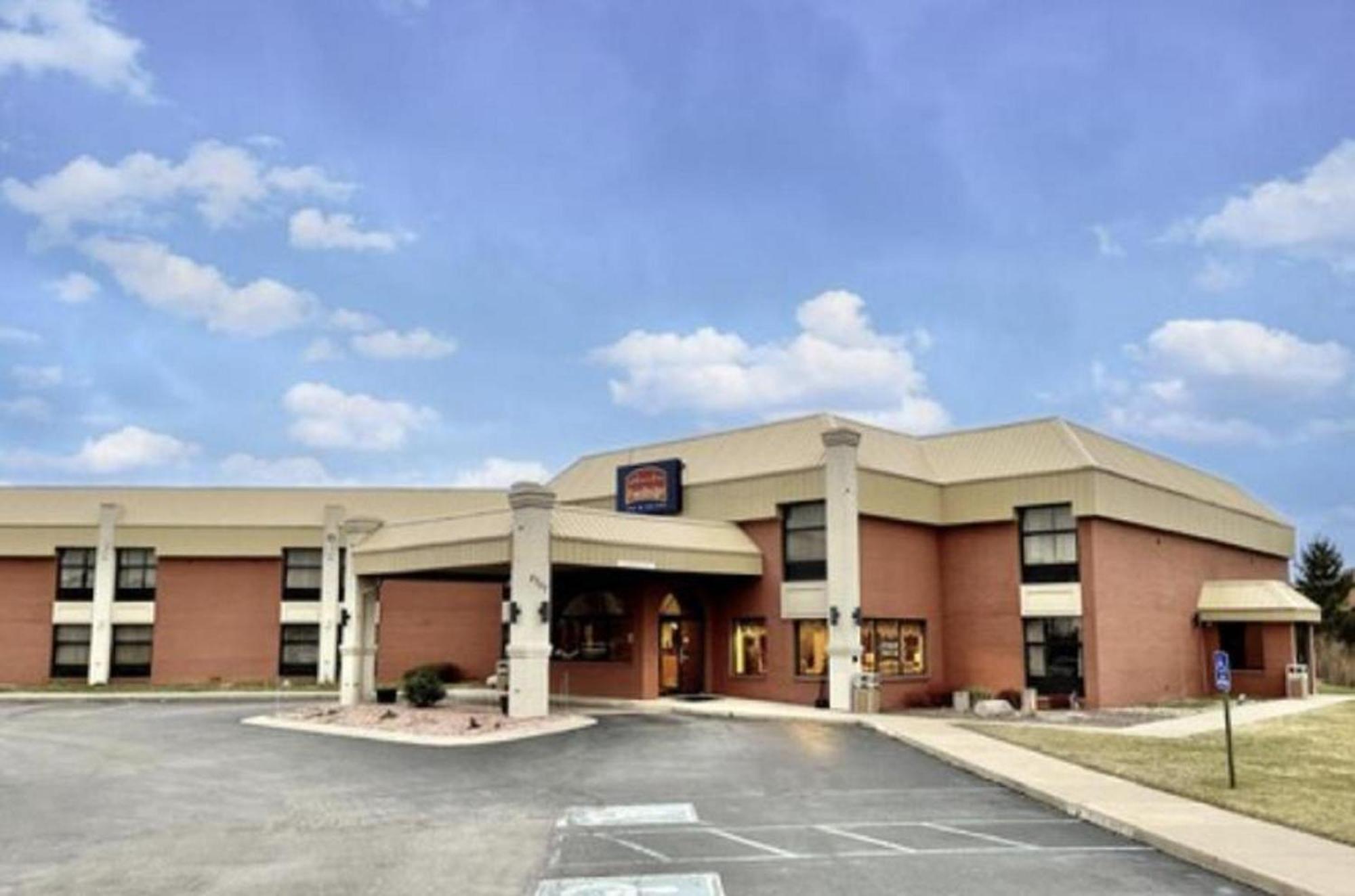 Fairbridge Inn & Suites Fort Wayne Exterior photo