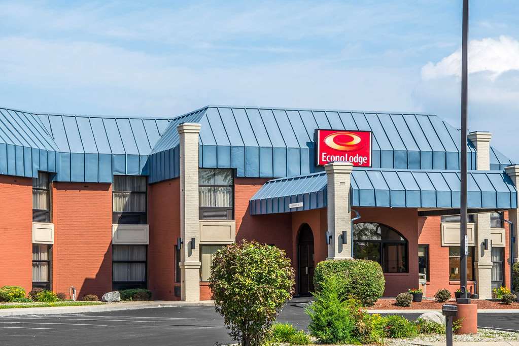 Fairbridge Inn & Suites Fort Wayne Exterior photo